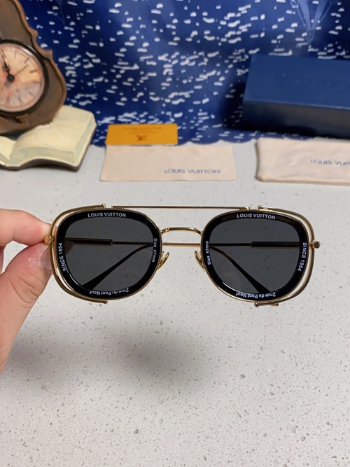 ルイヴィトンサングラス内部構造